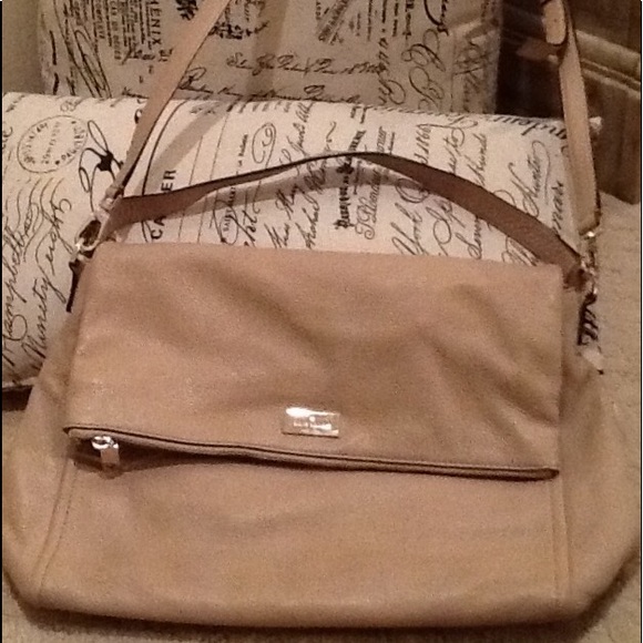 🎉Make reasonable offer! Kate Spade  purse - Picture 1 of 8
